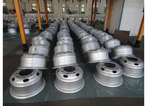 Mâm xe tải